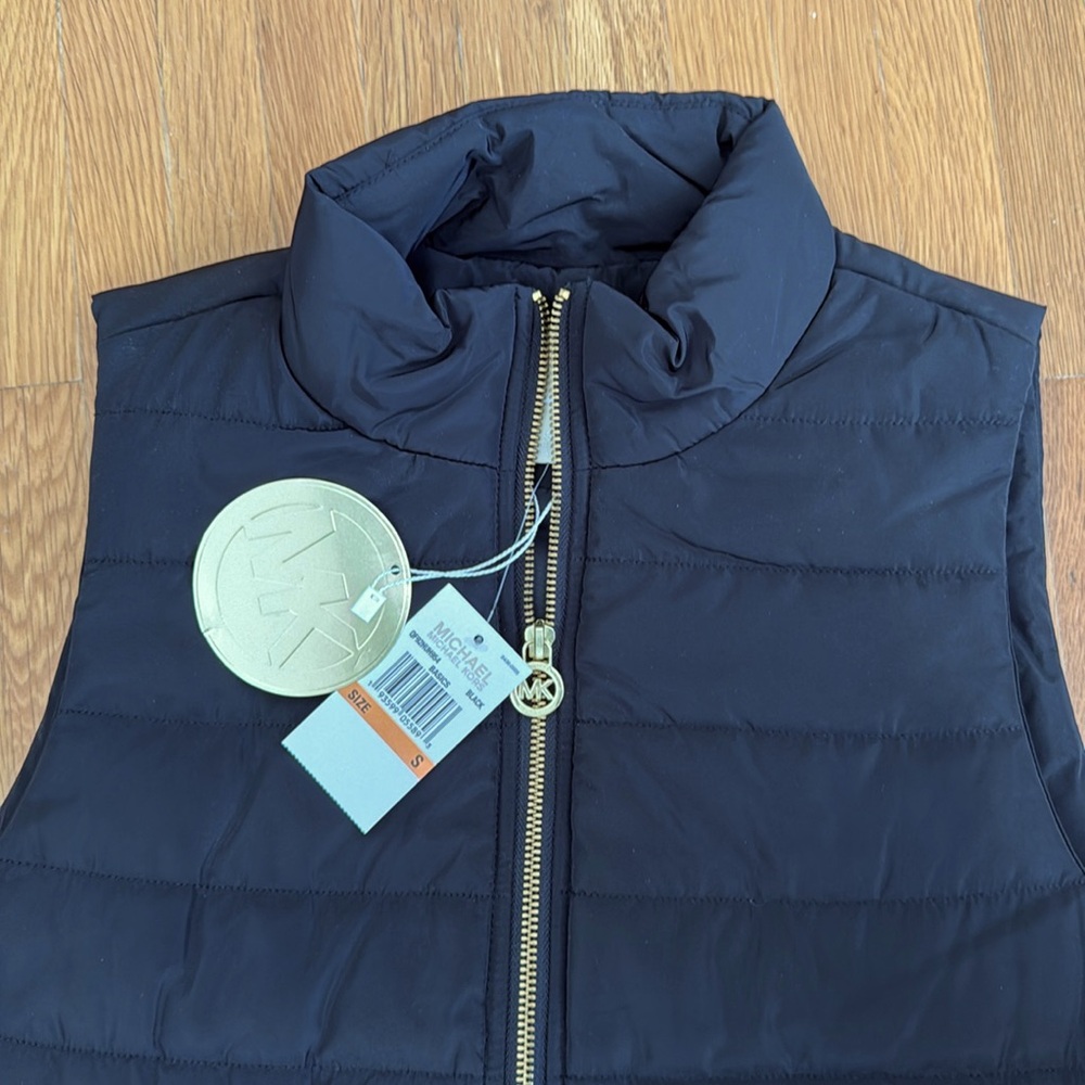 NWT MK Michael Kors black puffer vest in size S
